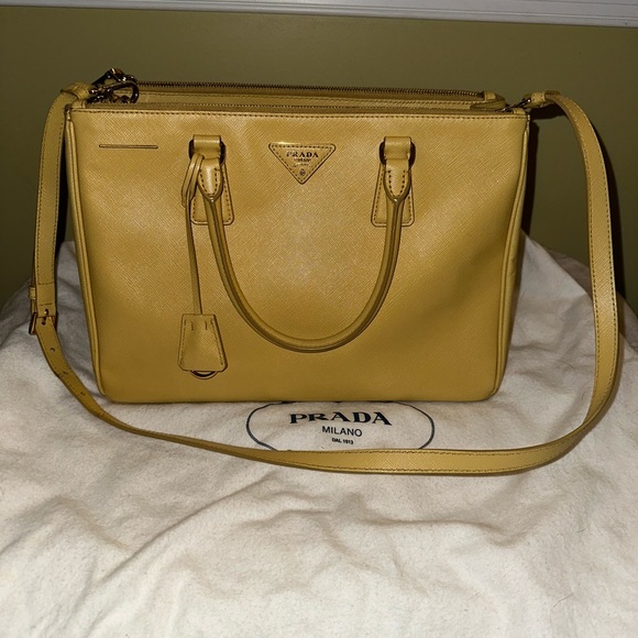 Prada Handbags - Prada Medium Saffiano Lux Galleria Tote